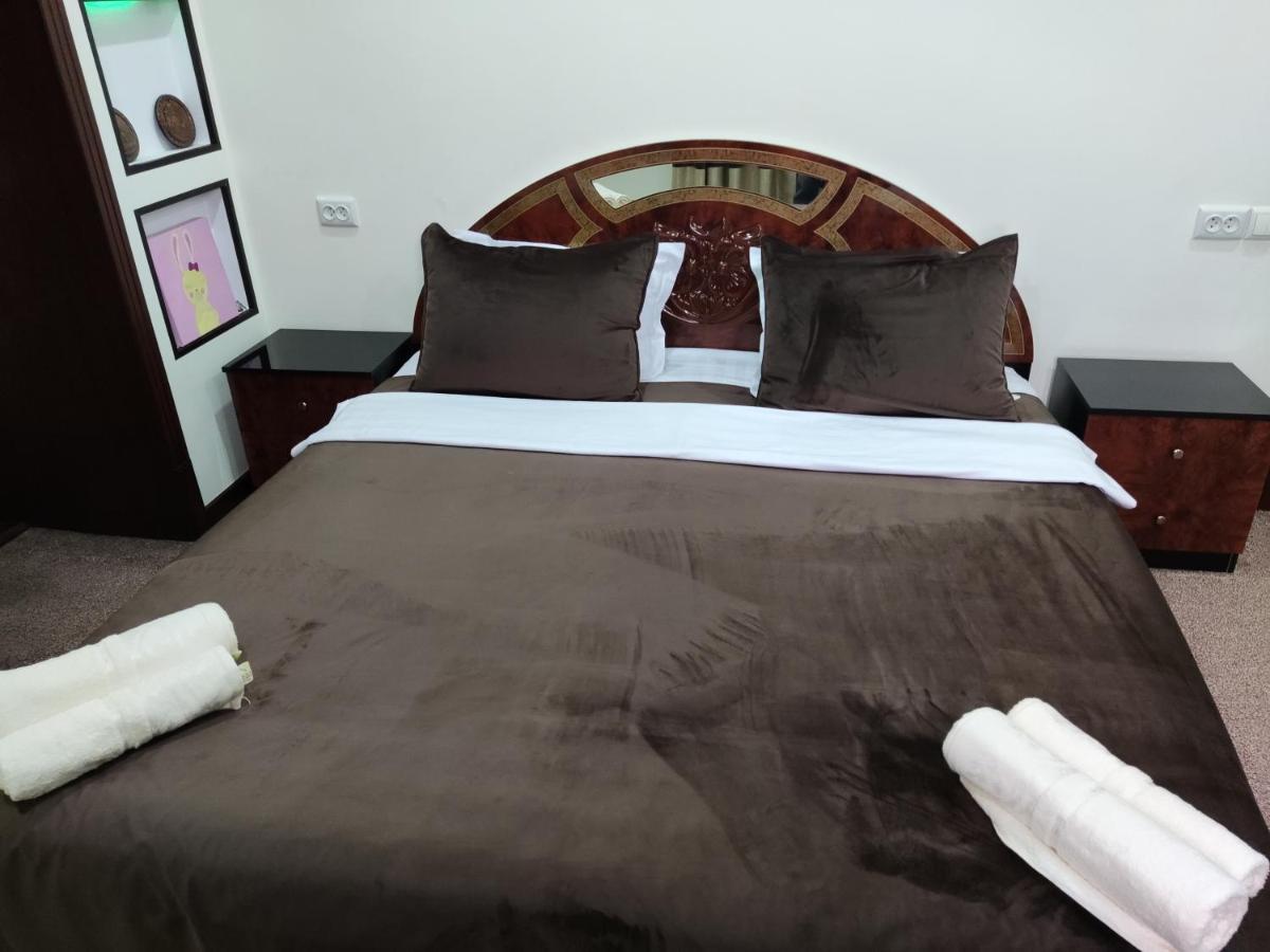 Al Mirjon Hotell Buchara Exteriör bild