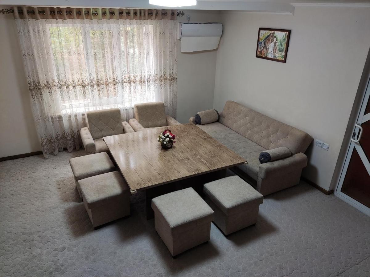 Al Mirjon Hotell Buchara Exteriör bild