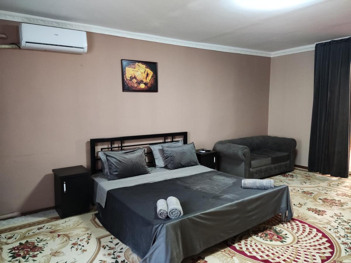 Al Mirjon Hotell Buchara Exteriör bild